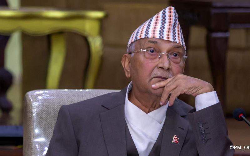 कोरोना संक्रमितहरु दिनदिनै बढ्न थालेपछि नेपालमा सरकारले फेरि लकडाउन जारी गर्न सक्ने चर्चा भइरहेको छ ।