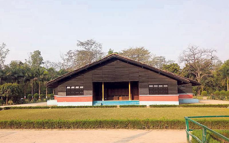 tikapur