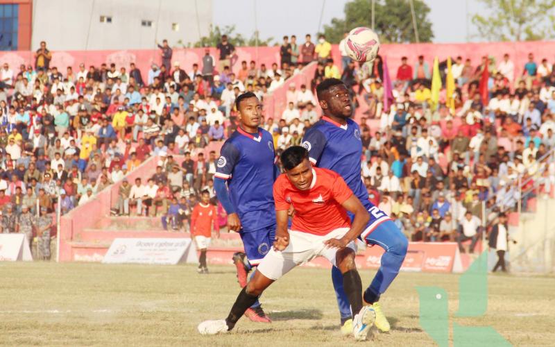 खप्तड गोल्डकप : आयोजकलाई स्तब्ध पार्दै १० खेलाडीमा सिमित थ्रीस्टार फाईनलमा