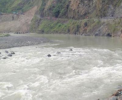 दार्चुला महाकाली नदीमा बगेर एक किशोर बेपत्ता