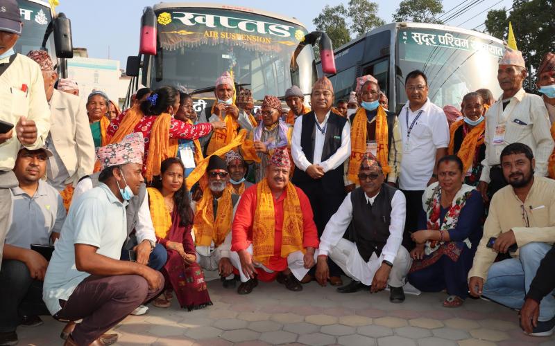 धनगढी उप महानगरले तिर्थ यात्राका लागी पठायो ज्येष्ठ नागरिकलाई मुक्तीनाथ