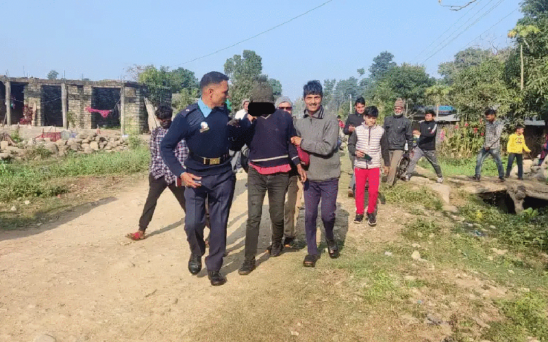 वृद्ध भत्ताको पैसा नदिएपछि कैलालीको लम्कीमा बन्चरोले हानेर आमाको हत्या