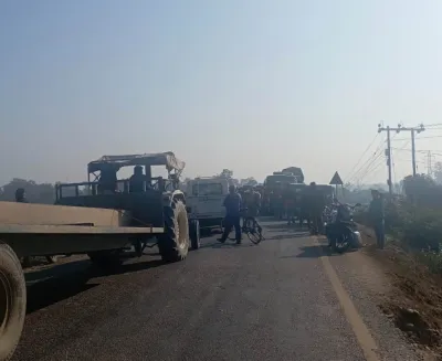 गोदावरी नगरपालिकाको निर्णय विरुद्ध राजमार्ग अवरुद्ध