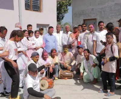 पहाडको मौलिक होली तराइमा